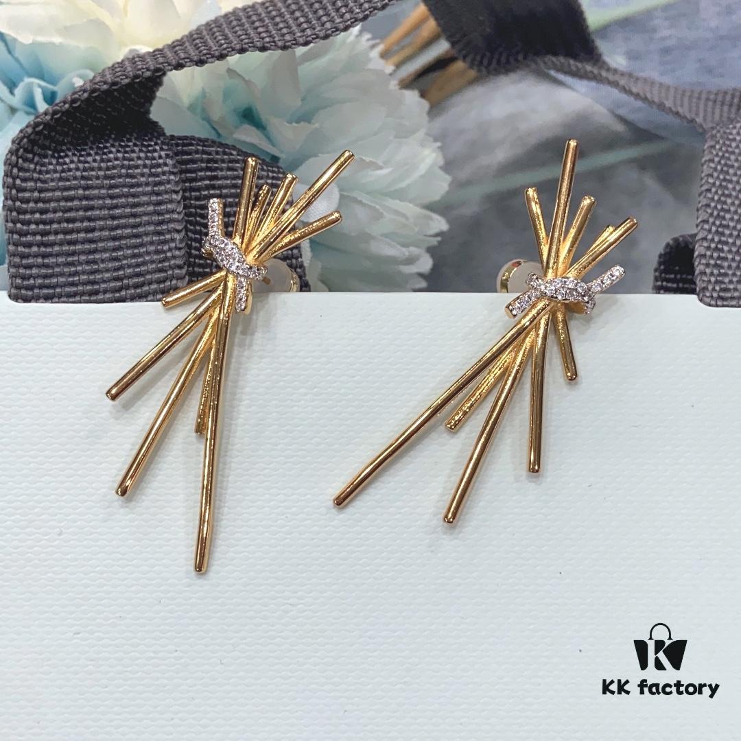 He Fang Spaghetti Earrings