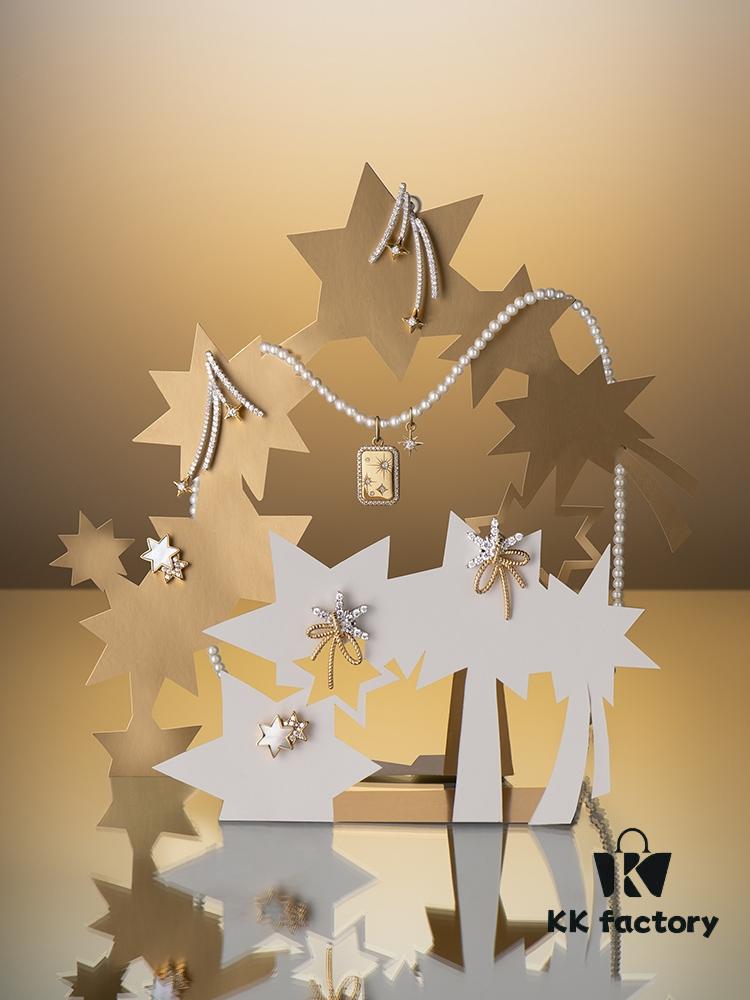 He Fang Liu Guang Twin Star Stud Earrings