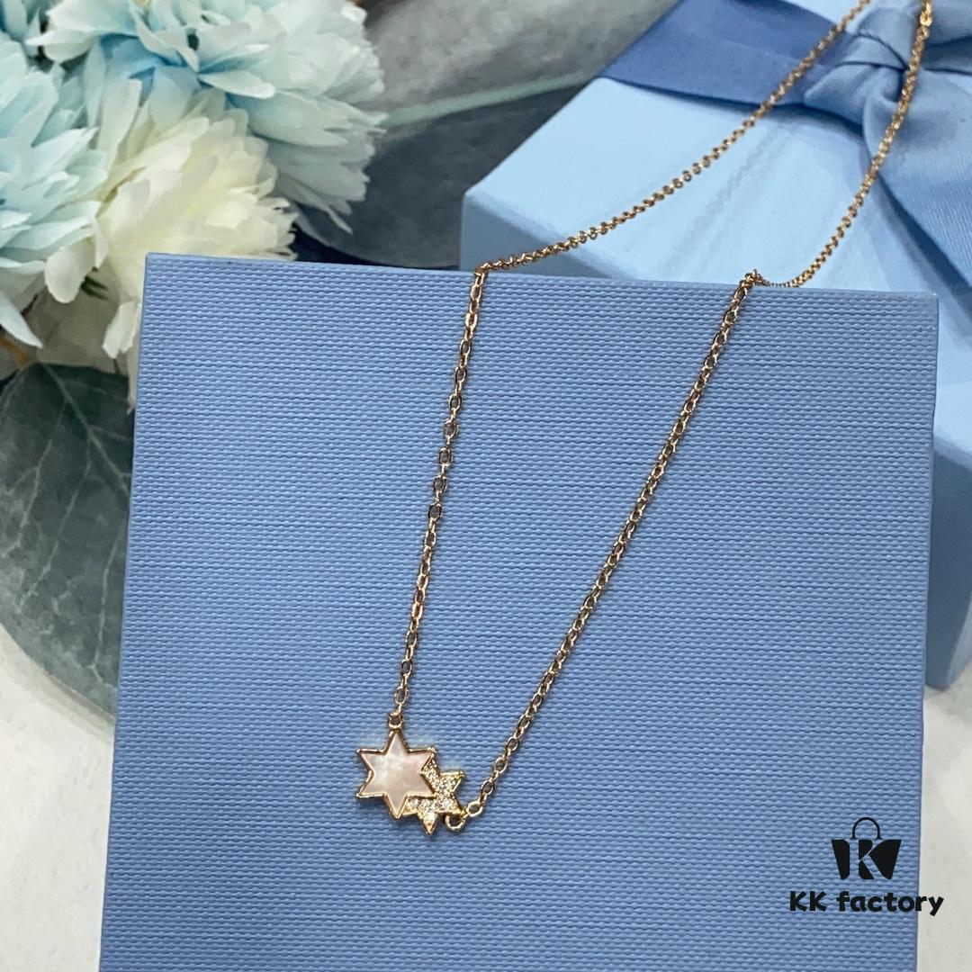 He Fang Liu Guang Gemini Pendant Necklace