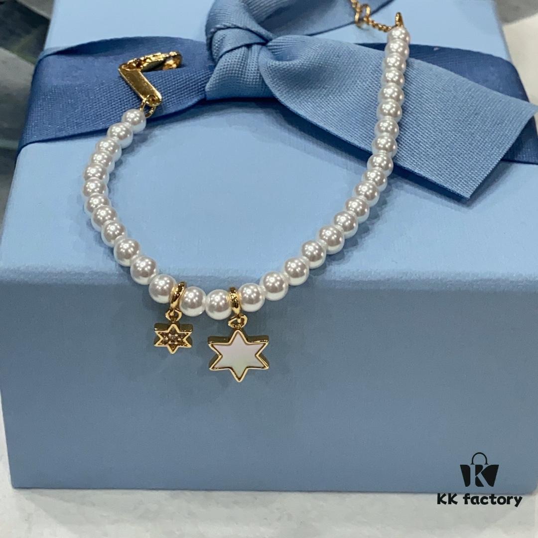 He Fang Liu Guang Twin Star Pearl Bracelet