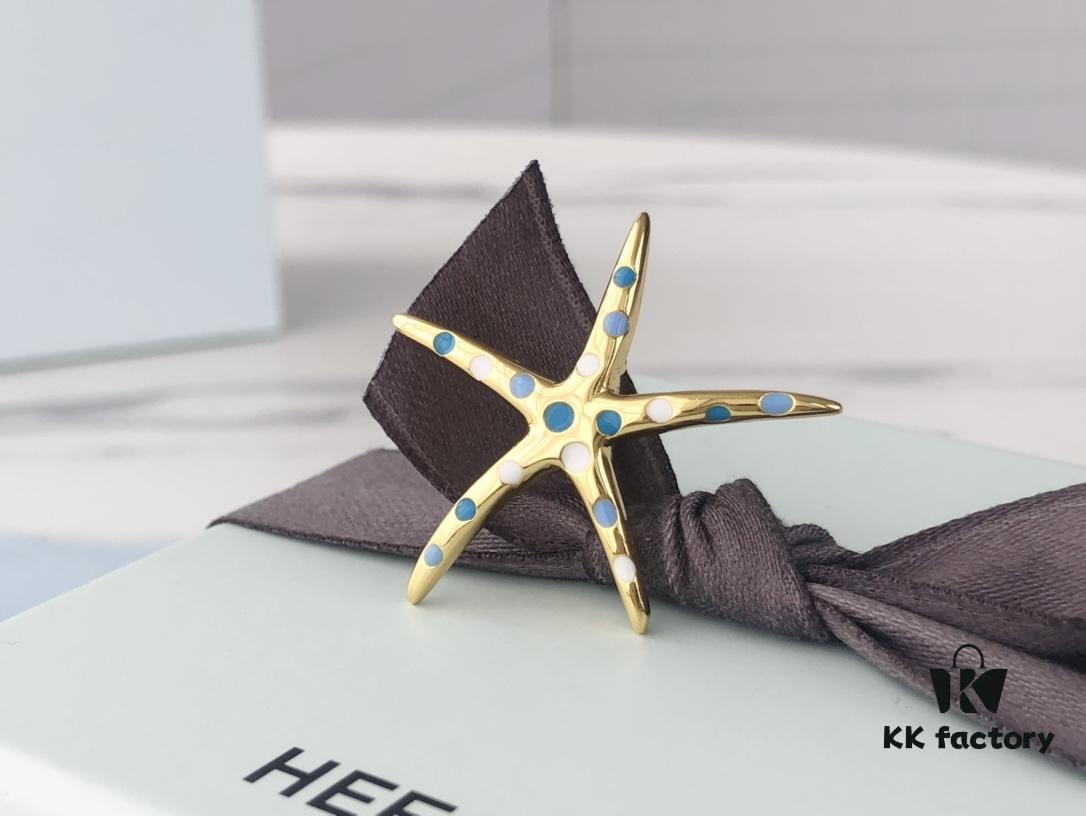HEFANG - Starfish Stud Earrings