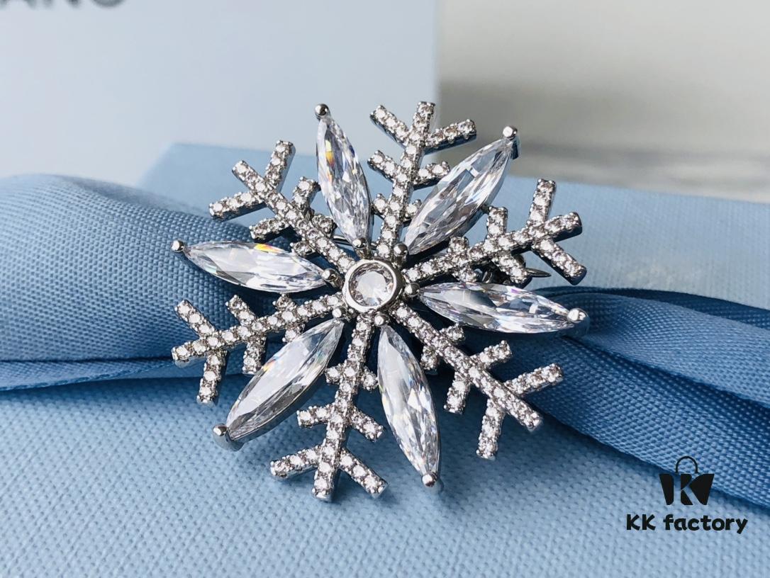 Hefang Frost Flower Brooch