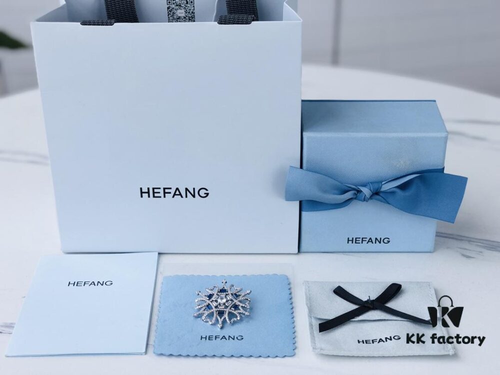 HEFANG Gentleman of the Road Brooch