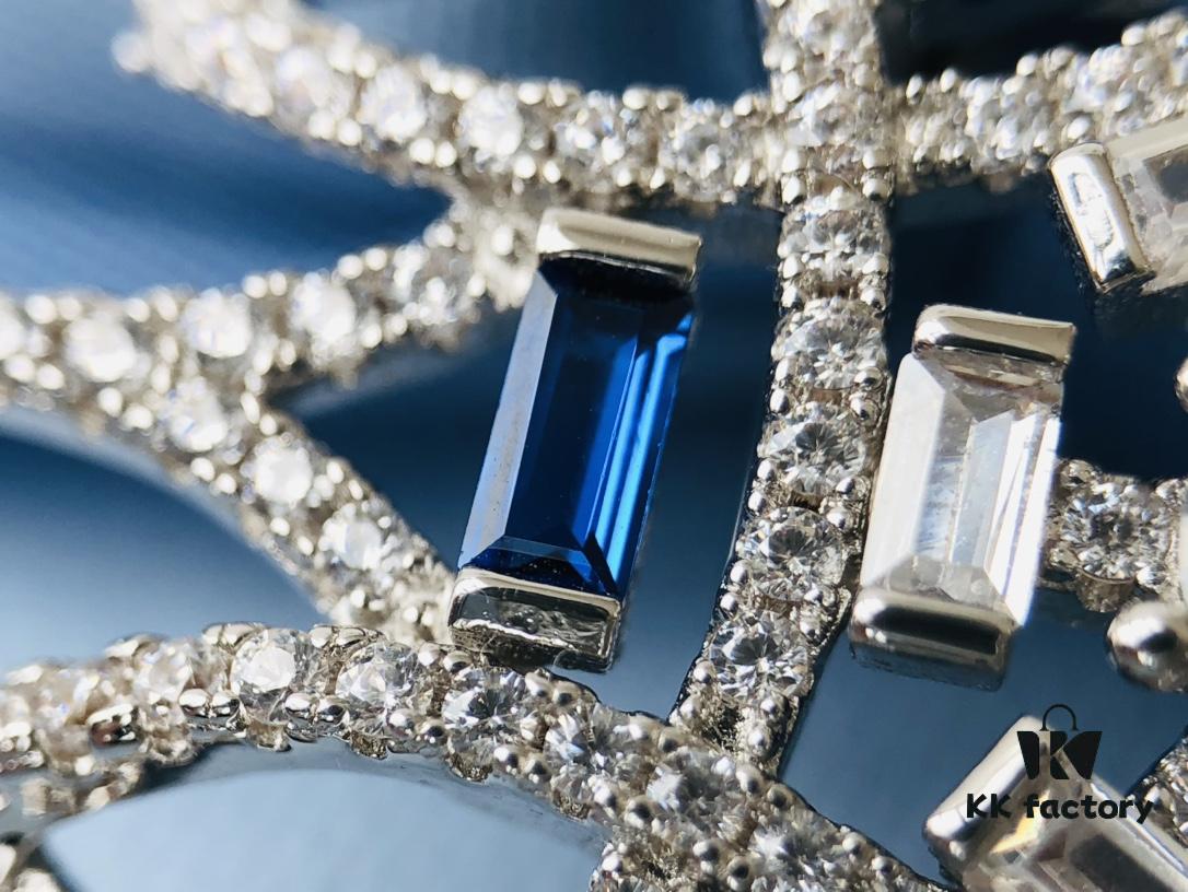 HEFANG Gentleman of the Road Brooch