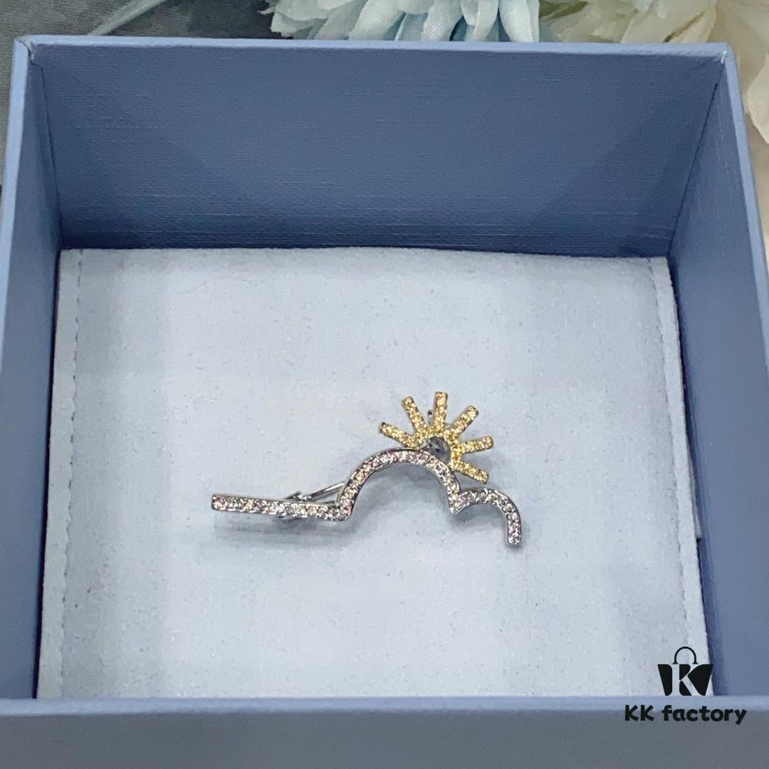 He Fang Sunrise Brooch