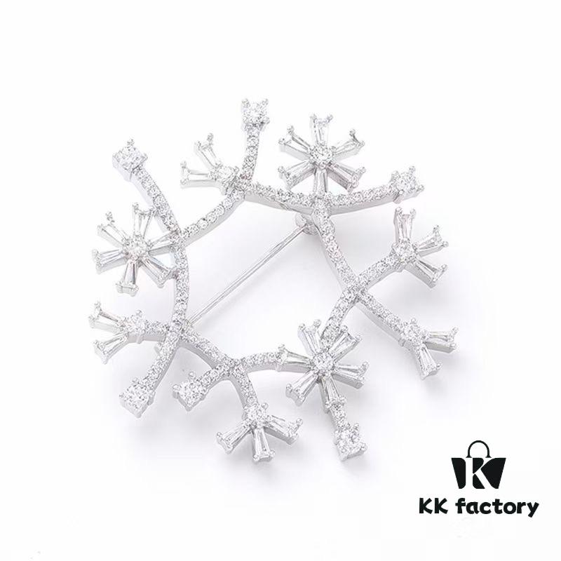 He Fang Xue Mirror Brooch, High-End Elegant Badge Pin