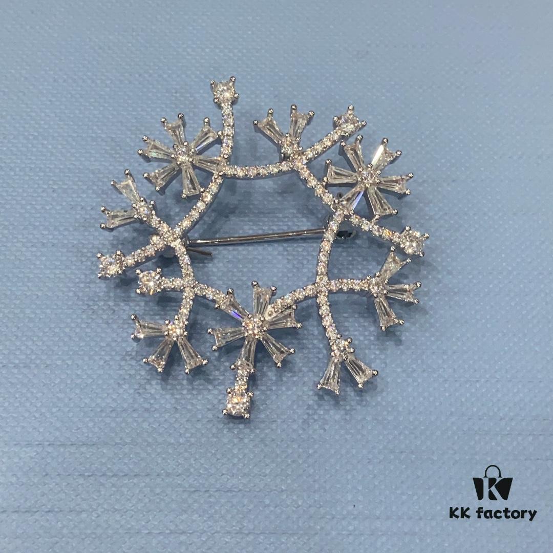 He Fang Xue Mirror Brooch, High-End Elegant Badge Pin