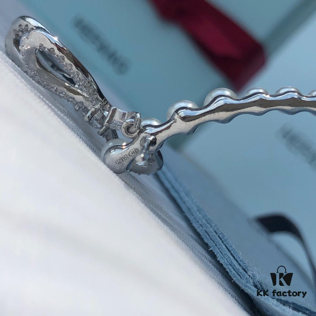 HEFANG Jewelry Pearl Bow Earrings with Reverse Tassel Ear Cuff (Right Ear)