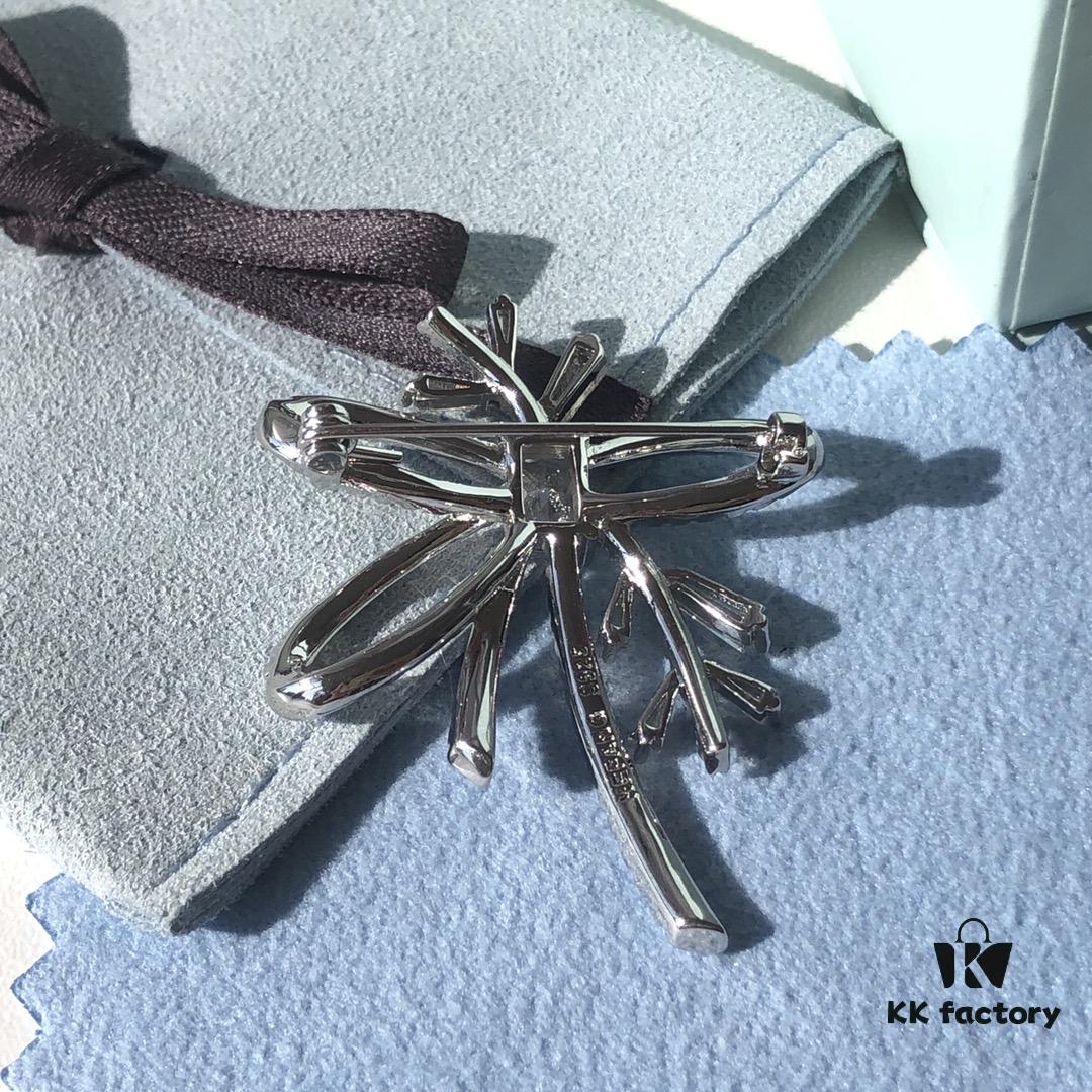 HEFANG Jewelry Ribbon First Snow Brooch