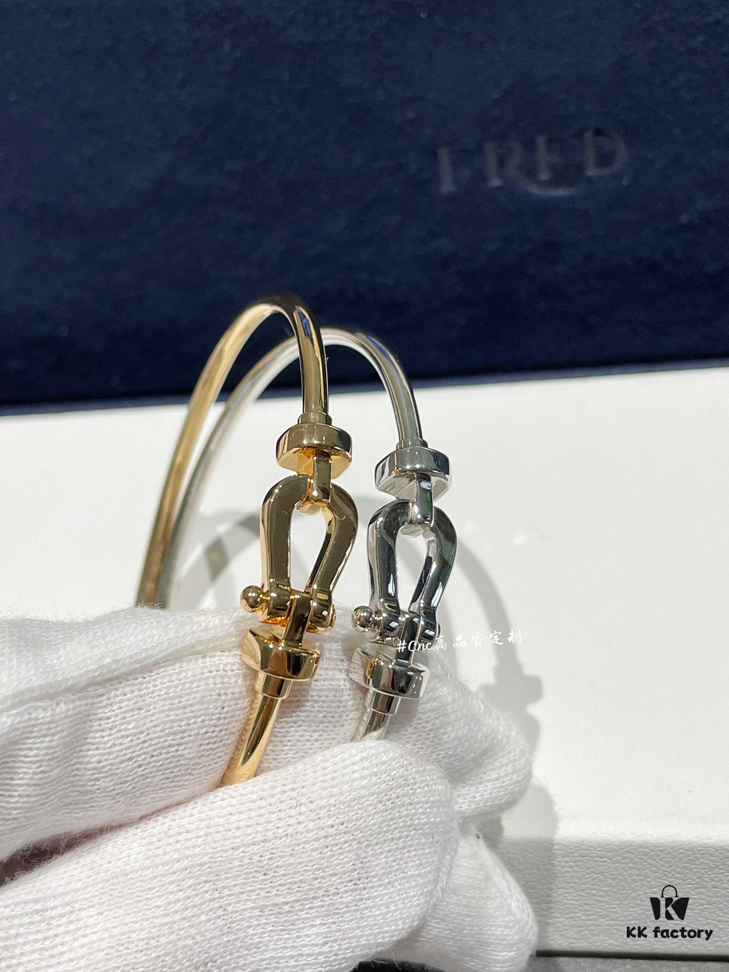 FRE*D Polished Horsehoof Link Rigid Cuff Bracelet, CNC Precision-Carved, Hollow Tube Design for Lightweight Comfort