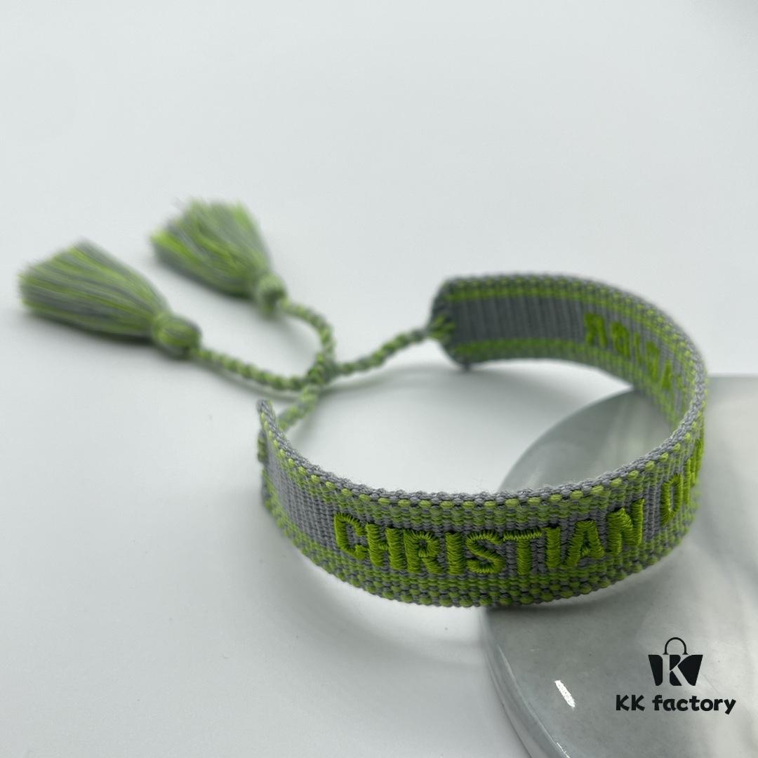 Dior Bracelet Highest Version 🌟 Bottom Print Logo Clear, Full and Rounded ‼️ ZP Used for Prototype Already Old and Dirty, One Very Noteworthy  ️ Detail Is the Deliberately Irregular, Handwritten-Like Font Style, Not Perfectly Aligned. Authentic Design Reference 🌟 Vintage Aesthetic with Distressed Look, Upgraded Materials and Complex Craftsmanship, Worn by Numerous Celebrities – Get Yours Now! New Colors Continuously Updated...