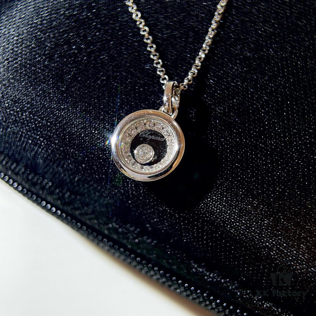 Minimalist Elegance, My Favorite Girlish Necklace – Chopard Happy Diamonds Series High Jewelry in Champagne Gold and White Gold