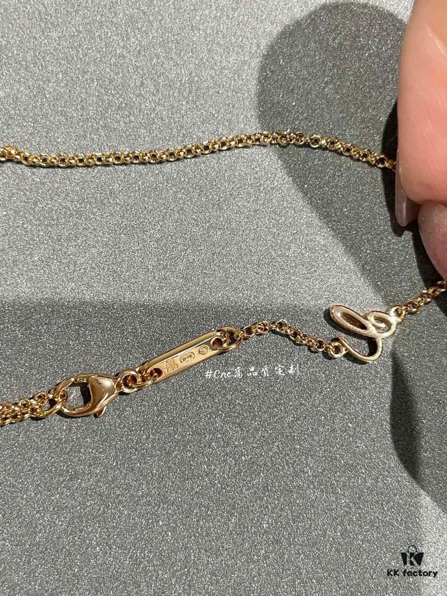 Chopard Happy Diamonds Collection Fully Set Diamond Heart Pendant Necklace with Moving Diamonds