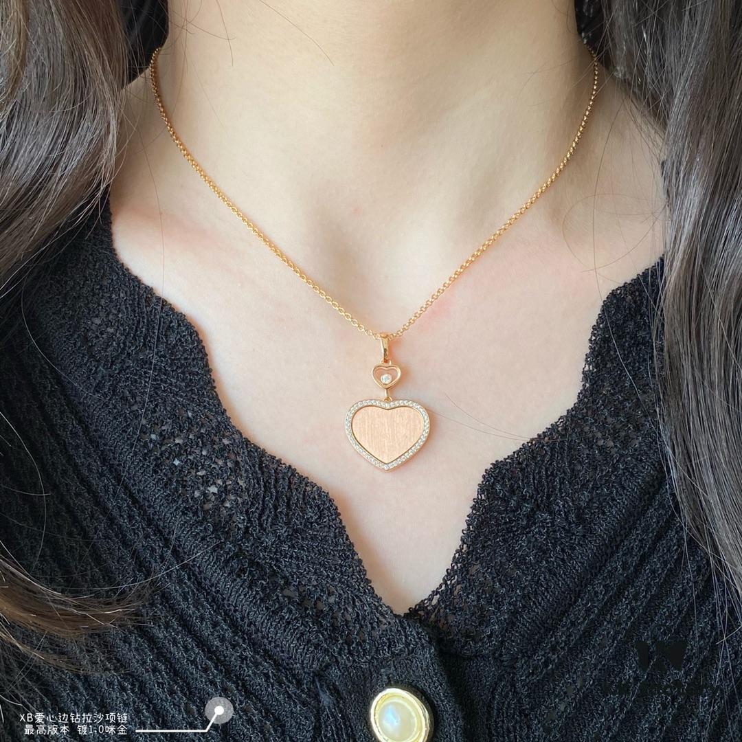 Chopard Heart Pendant Necklace with Zircon Accents, High-Quality K-Gold Finish, Sparkling and Elegant