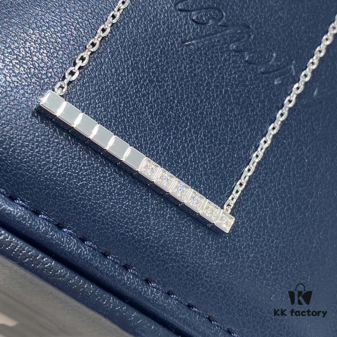 Chopard Ice Cube Collection Geometric Necklace, Celebrity-Recommended Style, Exclusive Design