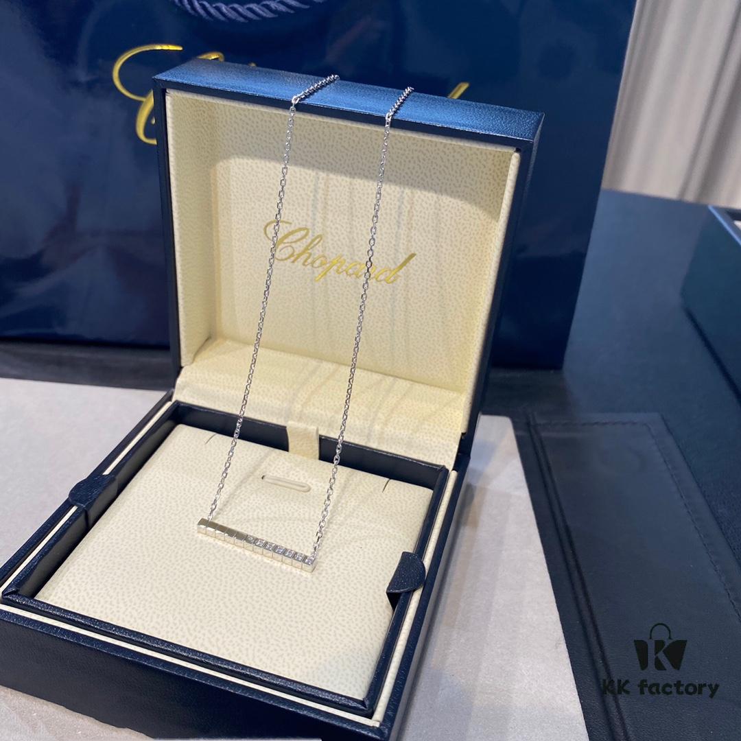 Chopard Ice Cube Collection Geometric Necklace, Celebrity-Recommended Style, Exclusive Design