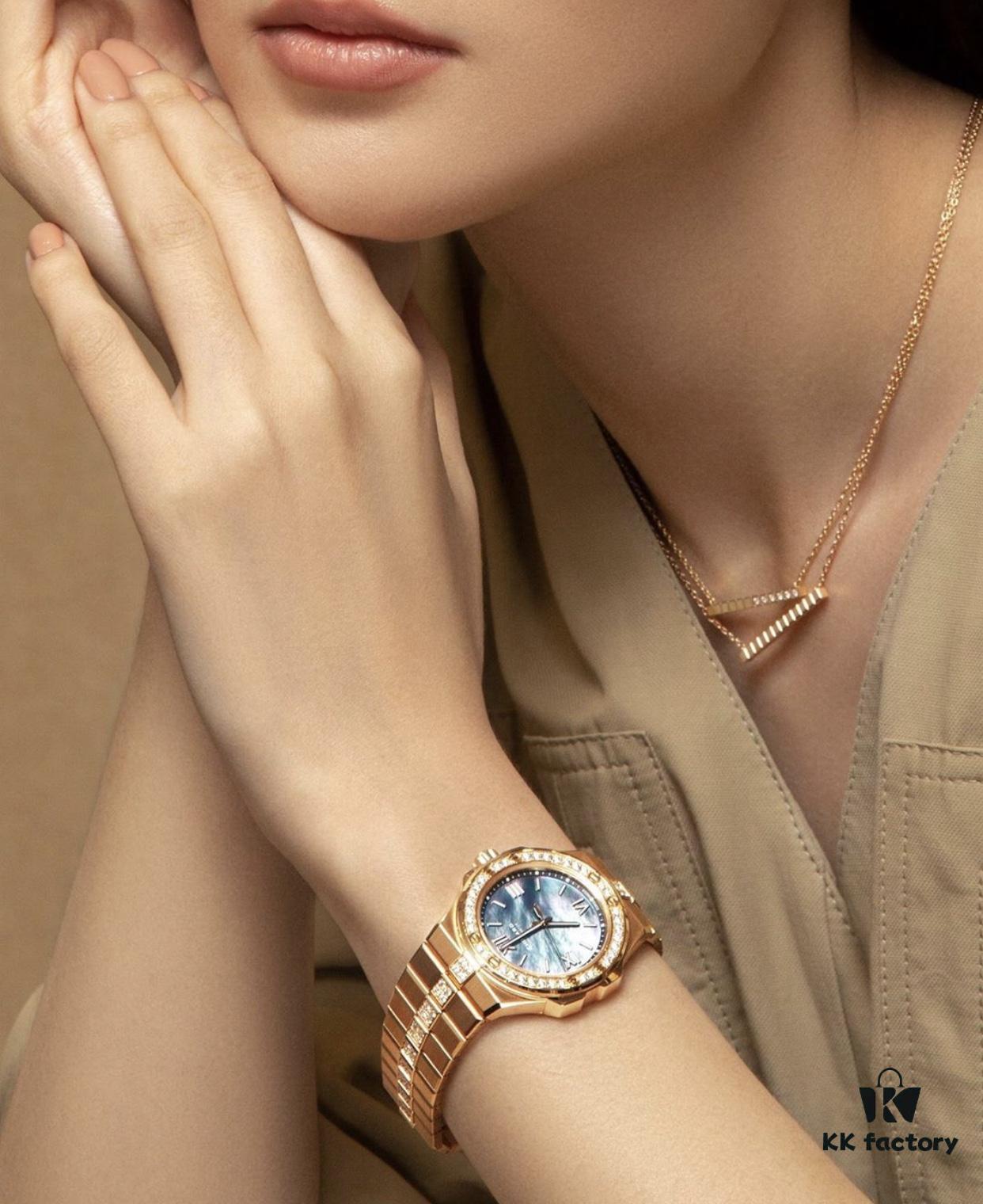 Fashion Blogger's Same Style - Ice Cube Series