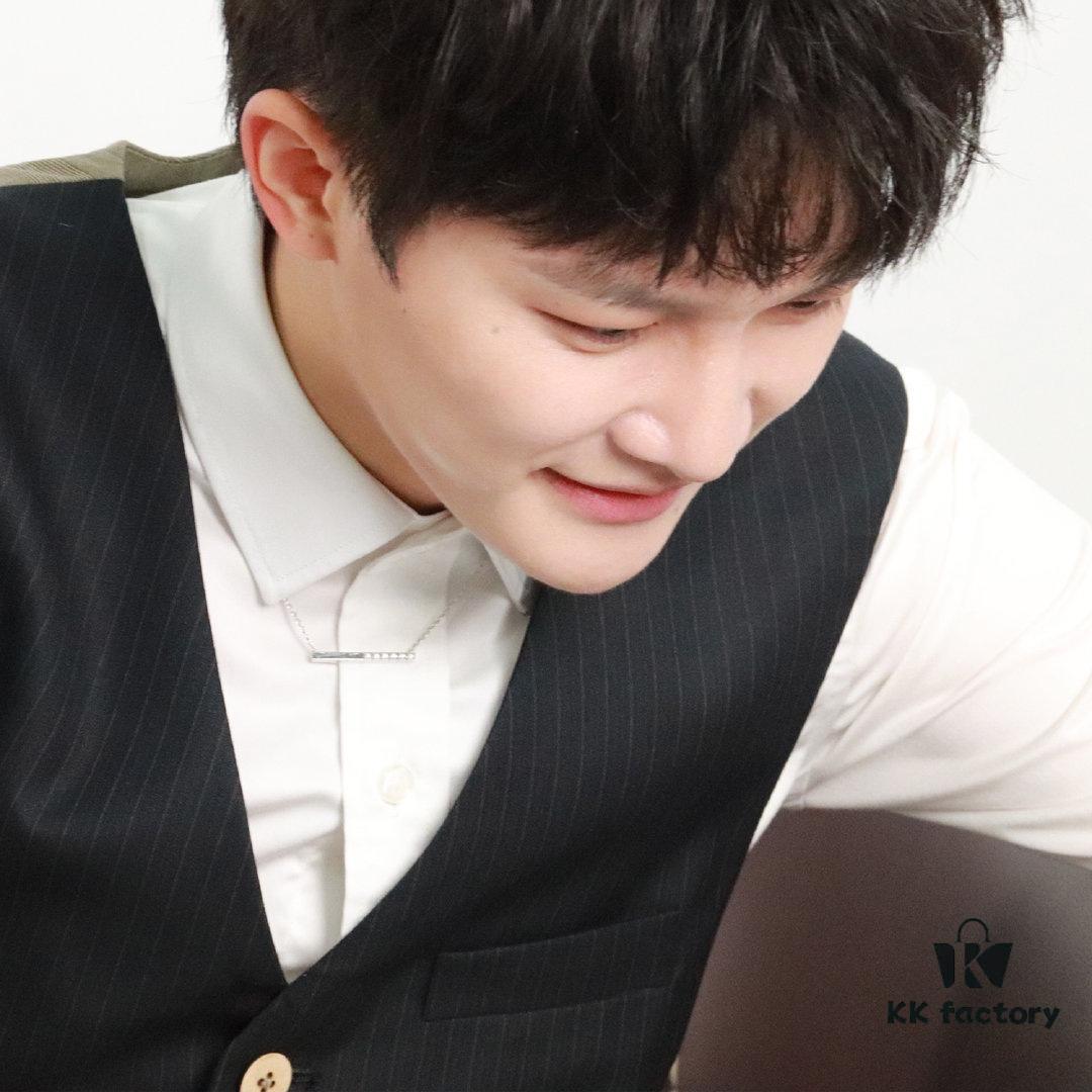 Chopard Ice Cube Series Recommended by Celebrities such as Zhu Yilong, Ren Jialun, Wang Yuan, and Angela Ohlala