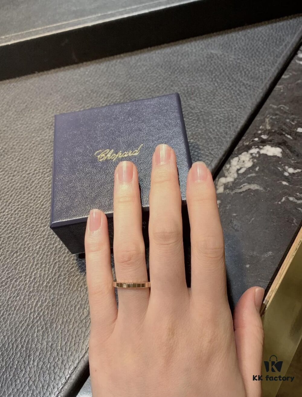 Stylish Ice Cube Ring – A Modern Symbol of Independent Women