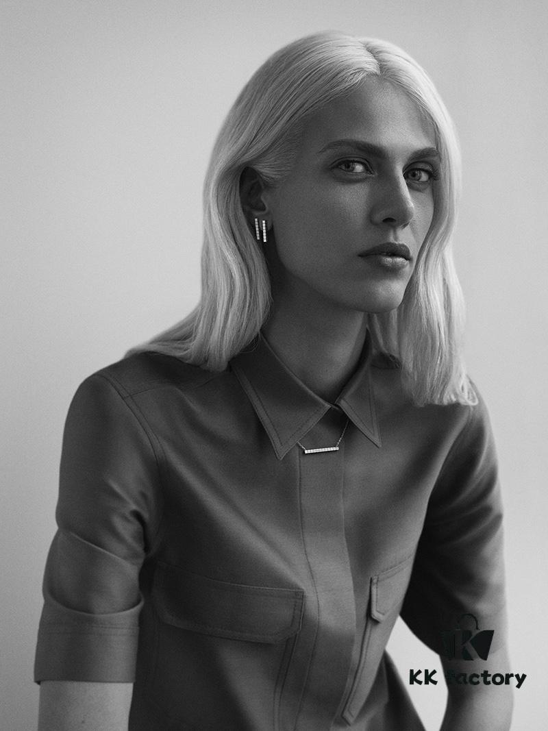 Celebrity and Instagram Influencer Lookbook – Xiao's Ice Cube Series, Ice Block Earrings, Subtly Luxurious Jewelry with Style and Taste