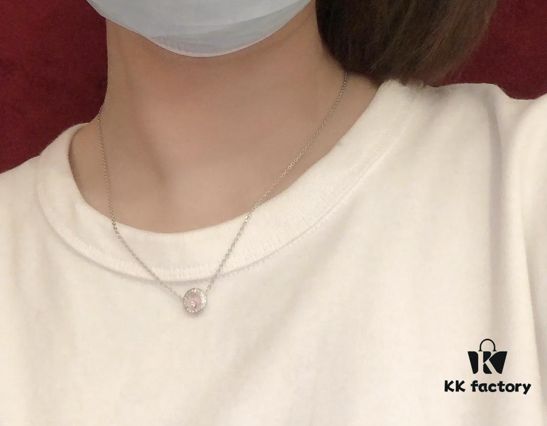 Chopard Necklace: Luck and the Brand's Iconic Moving Diamonds, 18K Rose Gold, Original Logo, Authentic Tag, Adjustable Length