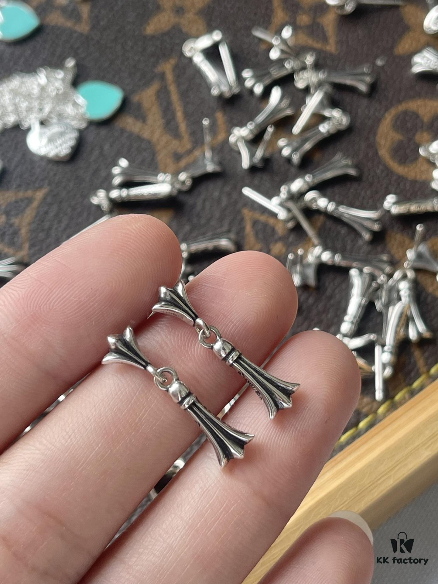 Chrome Hearts Fishbone Floral Stud Earrings