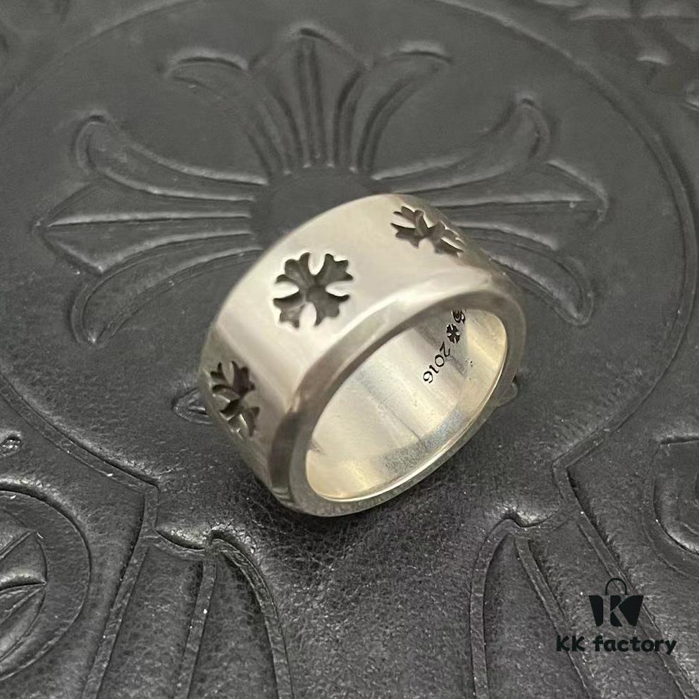 CHROME HEARTS High-Replication Cross Ring