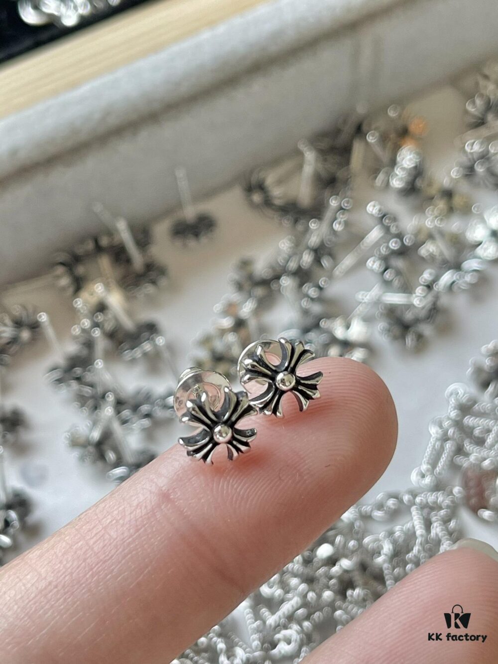 Chrome Hearts Cross Flower Stud Earrings