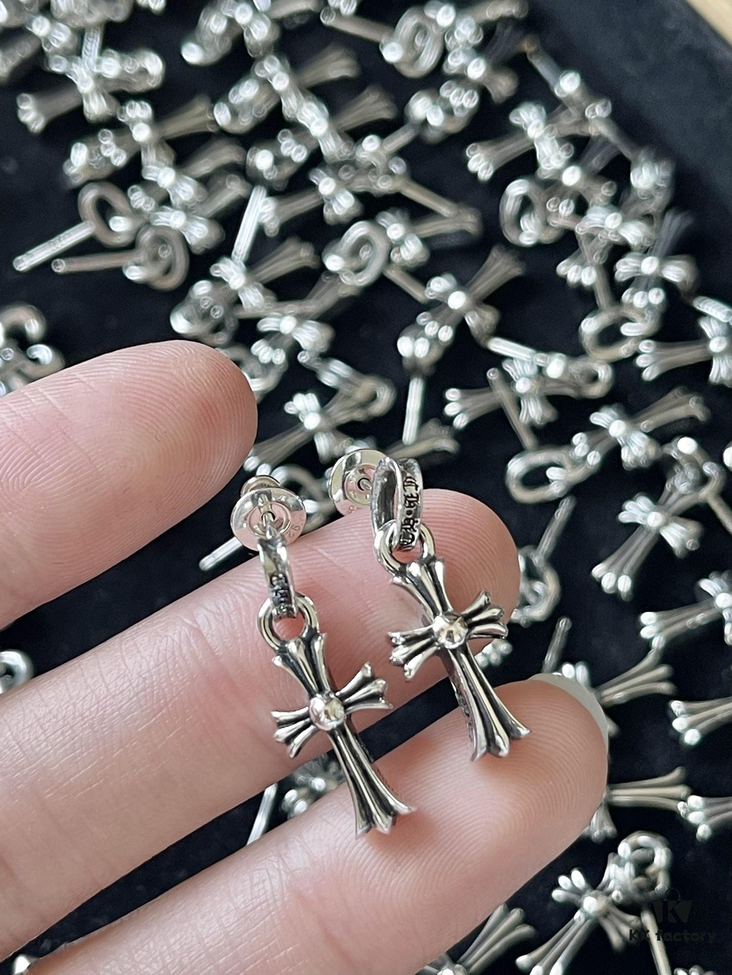 Chrome Hearts Letter Cross Earrings