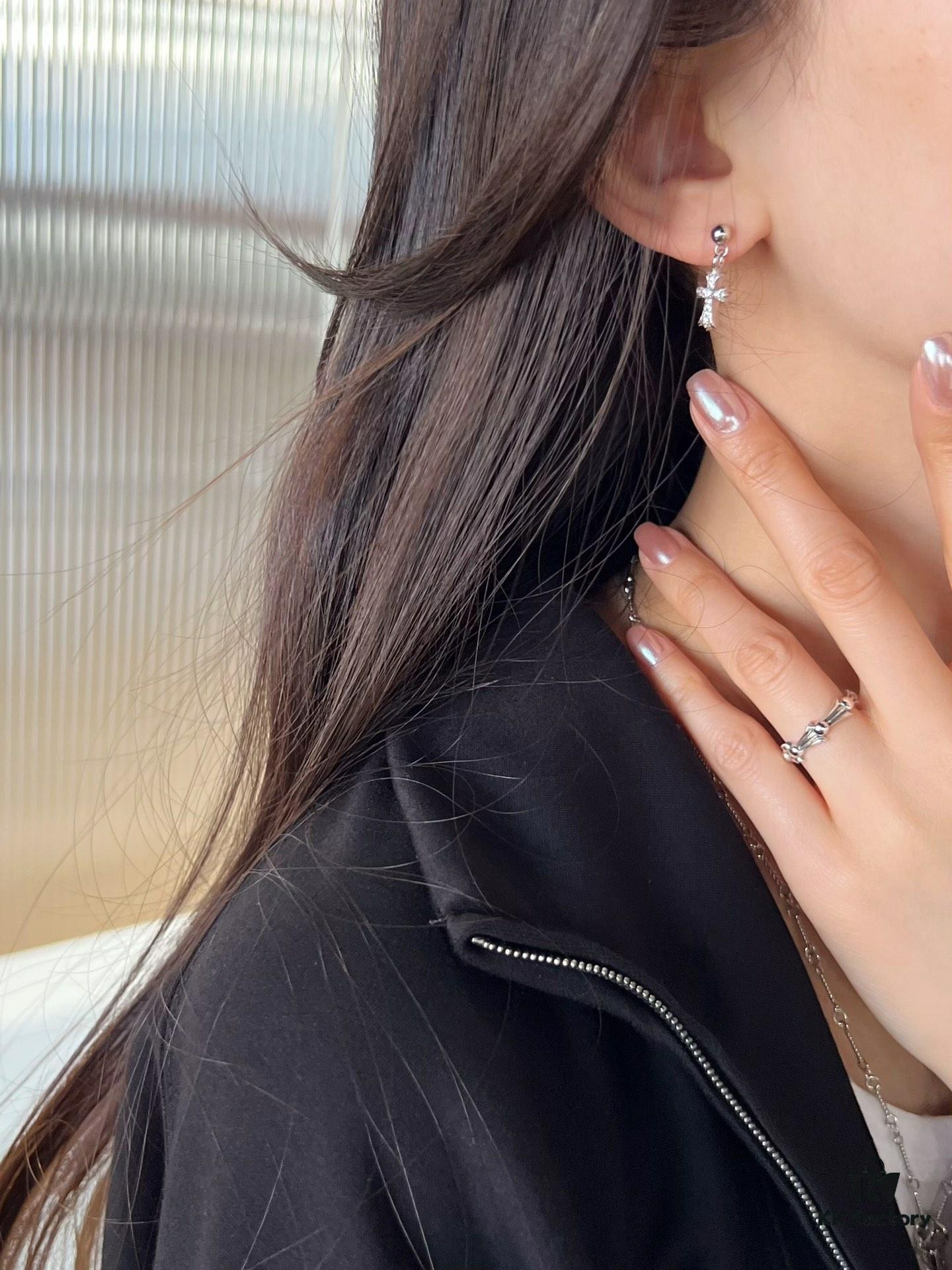 Model Wearing Real Shot