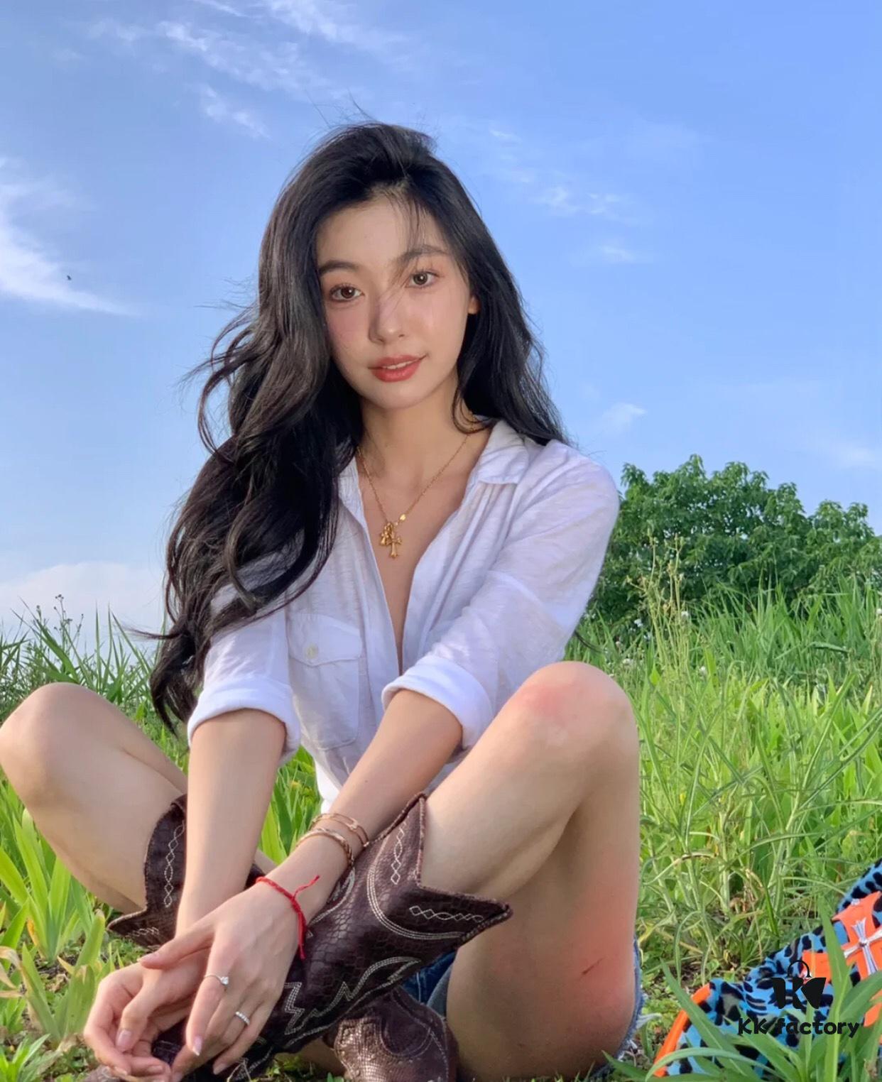 Celebrities and influencers love Croco🖤 How can anyone resist this!