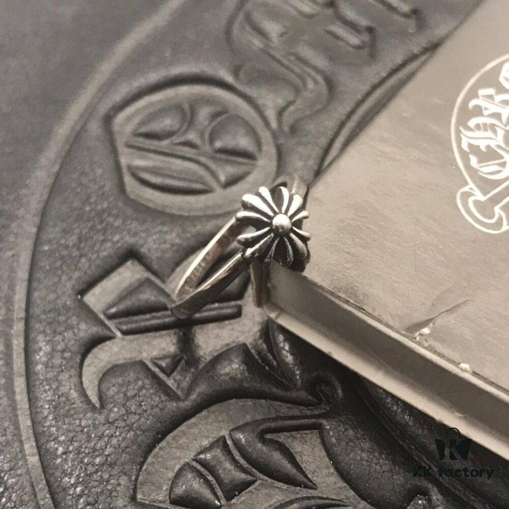 High-Version Chrome Hearts Cross Flower Small Ring, Clear Engraving, Unisex Design, Available in US Sizes 5 to 9