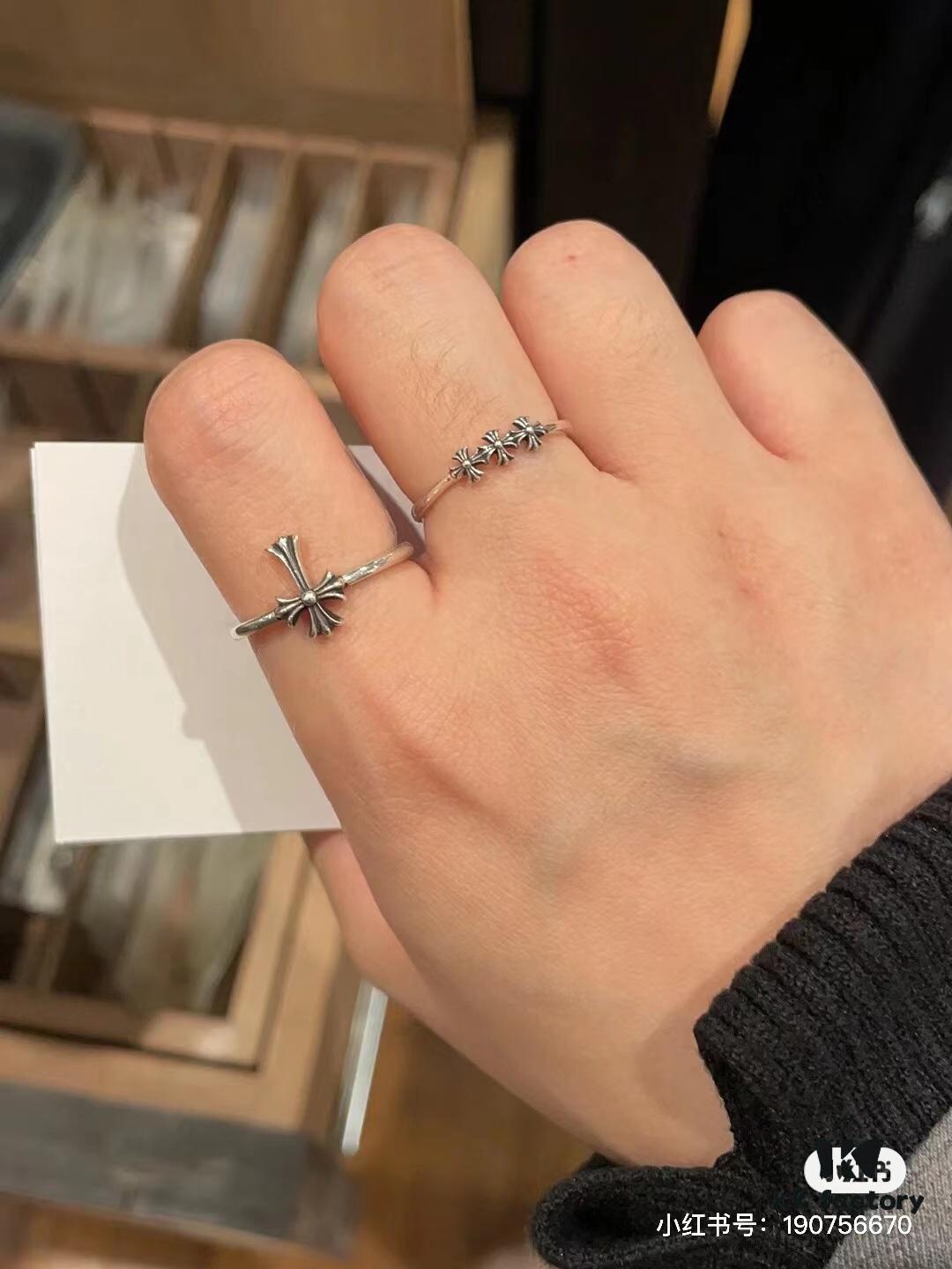 High-End Chrome Hearts Long Cross Flower Small Ring, Clear Engraving, Unisex Design, Available in US Sizes 5 to 9