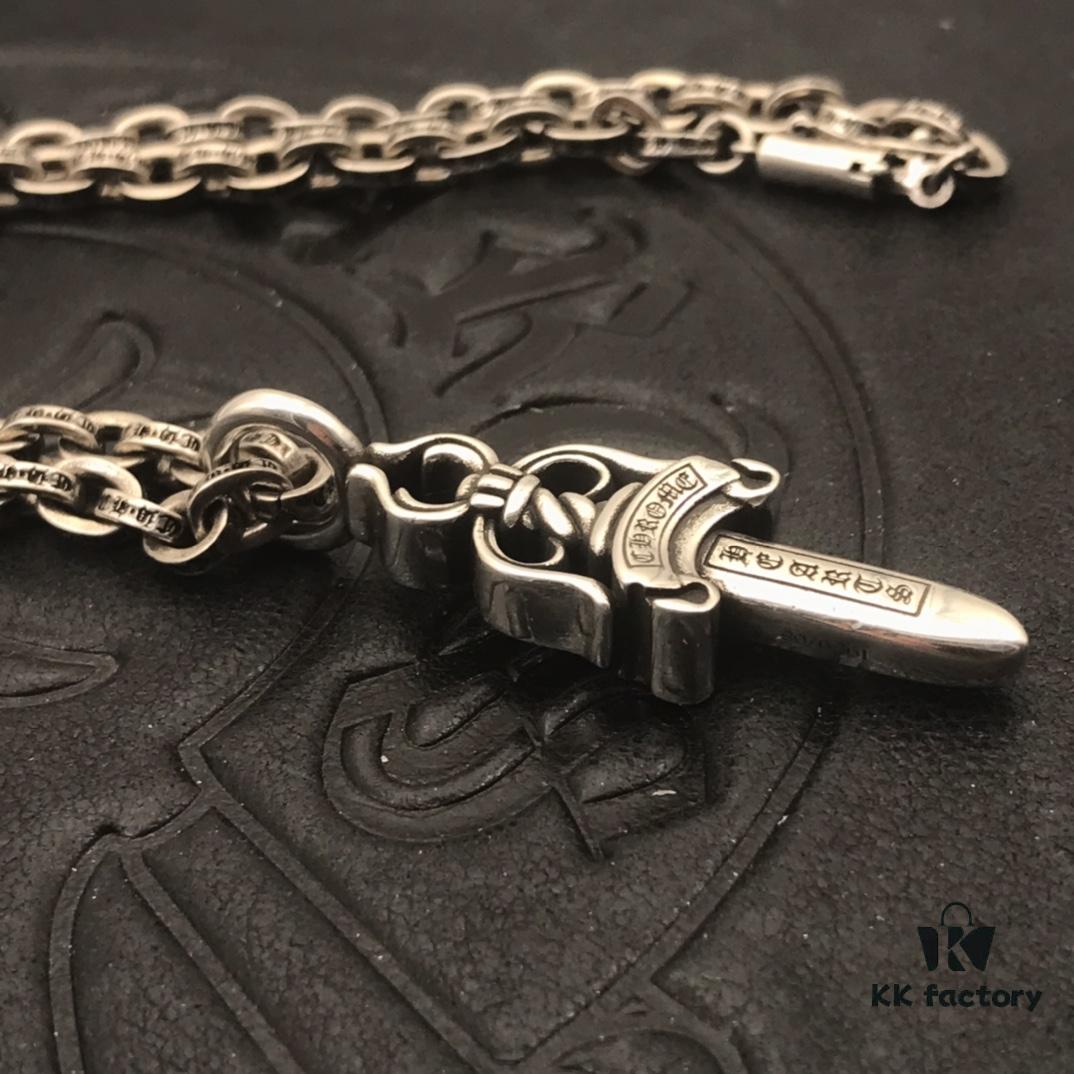 High-Version Koro Heart Medium Double-Sided Sword Pendant with Clear Engraving, Paired with Letter Chain, Available in 50-70cm Length
