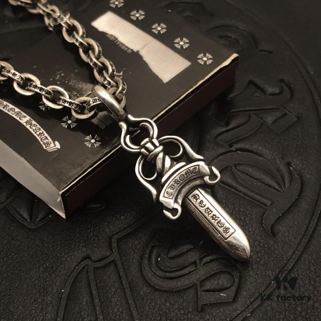 High-Version Koro Heart Medium Double-Sided Sword Pendant with Clear Engraving, Paired with Letter Chain, Available in 50-70cm Length