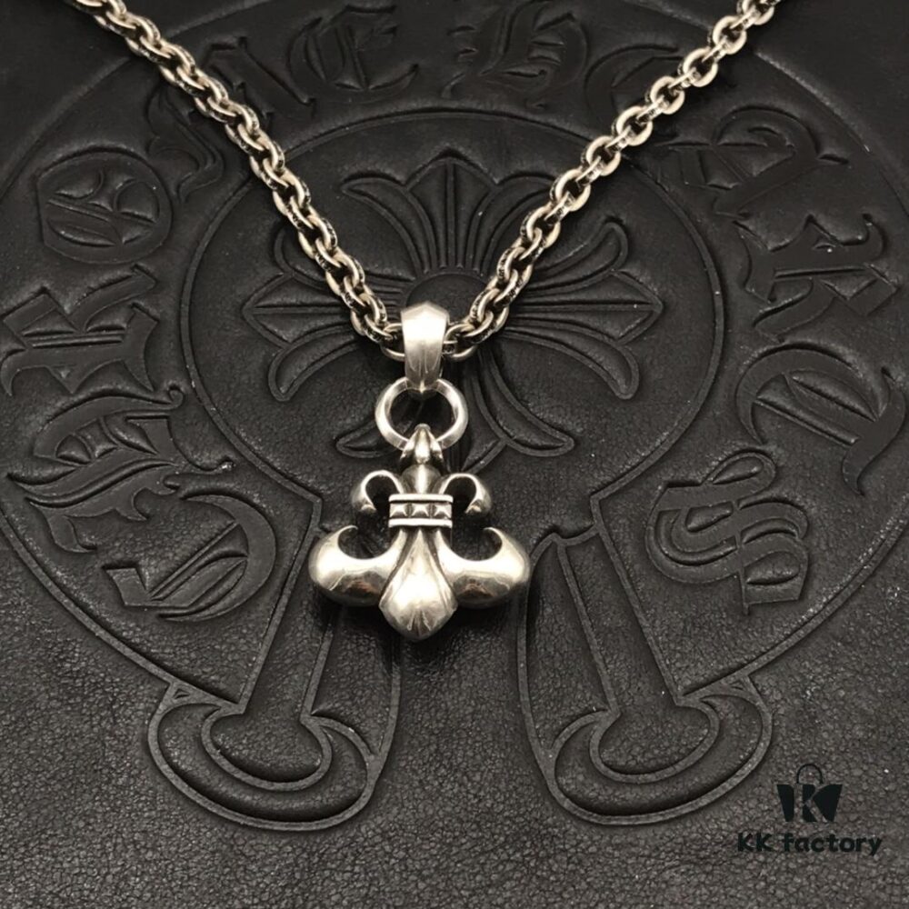 High Version Crocs Large Double Ring Boy Scout Flower Pendant with Letter Chain, Size 50-70, Can Be Paired with Other Necklaces