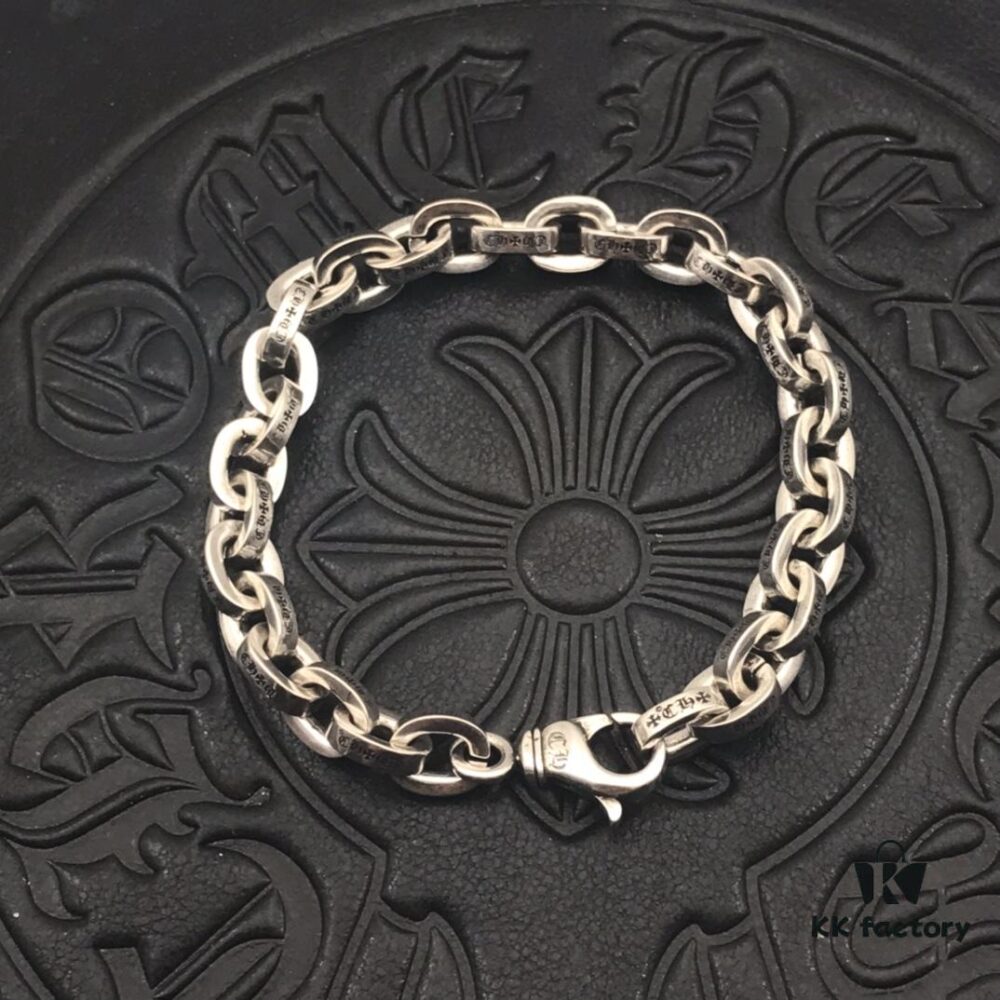 High-Version Chrome Hearts Thick Letter Bracelet, Authentic Lobster Clasp, Clear Engraving, Closely Connected Links, Not Comparable to Common Oversized Extended Versions, Unisex Wear, Available in Sizes 17 to 21