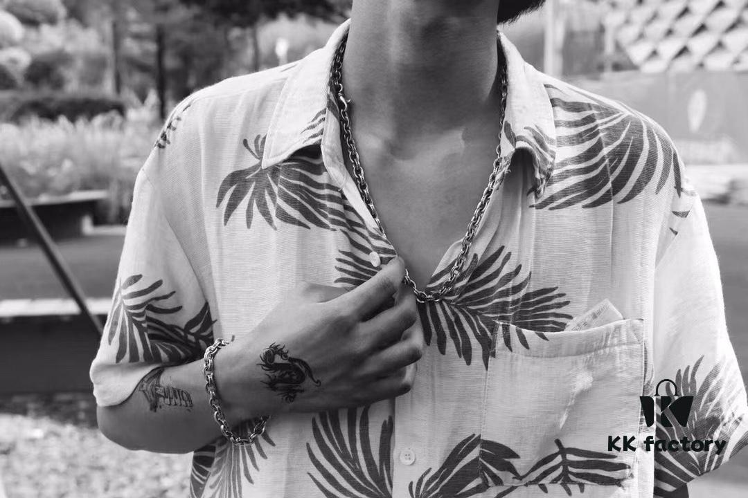 High-Version Chrome Hearts Thick Letter Bracelet, Authentic Lobster Clasp, Clear Engraving, Closely Connected Links, Not Comparable to Common Oversized Extended Versions, Unisex Wear, Available in Sizes 17 to 21