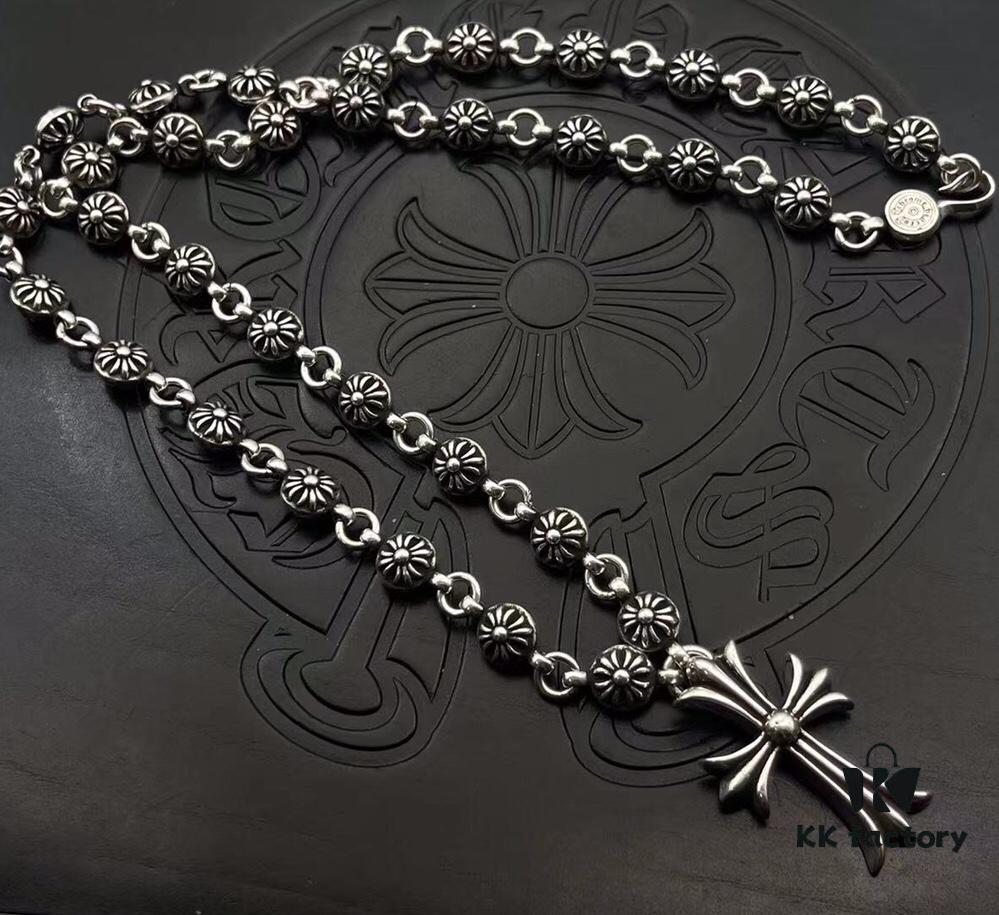High-Version Chrome Hearts Cross Pendant Necklace with Integrated Chain, Original Horseshoe Clasp, Clear Engraving Details, Unisex Wear, 60cm Length