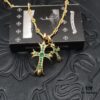 High-Version Chrome Hearts Green Diamond Double Cross Necklace, Thick 22K Gold Plated, Distinct from Common 18K Gold Tone, 22K Offers a Rich Color Close to Pure Gold, One Necklace with Four Adjustable Chains, The Pinnacle of Cross Necklaces, A Timeless Classic