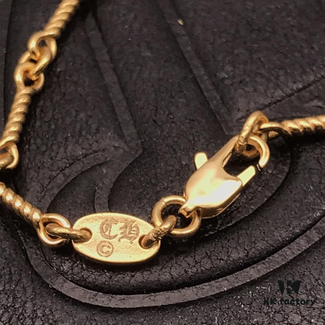 High-Version Chrome Hearts Green Diamond Double Cross Necklace, Thick 22K Gold Plated, Distinct from Common 18K Gold Tone, 22K Offers a Rich Color Close to Pure Gold, One Necklace with Four Adjustable Chains, The Pinnacle of Cross Necklaces, A Timeless Classic