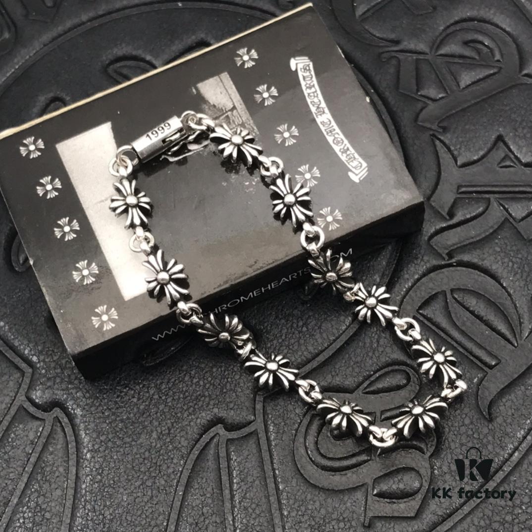 High-Version Chrome Hearts Plain Cross Wristband without Stones, Authentic Buckle Design with Original 14K Engraved Inlay, Unisex Bracelet, Available in Sizes 17-18-19