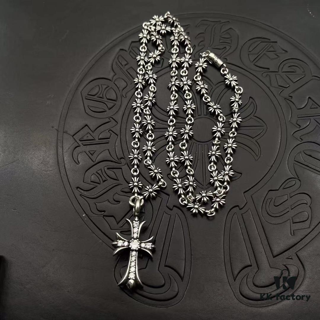 High-Version Chrome Hearts Diamond-Inlaid Cross Necklace, Integrated Chain Set, Reversible Design with One Side Diamond-Inlaid and the Other Plain, 60cm Length, Clear Engraving and Precise Details, Original Buckle