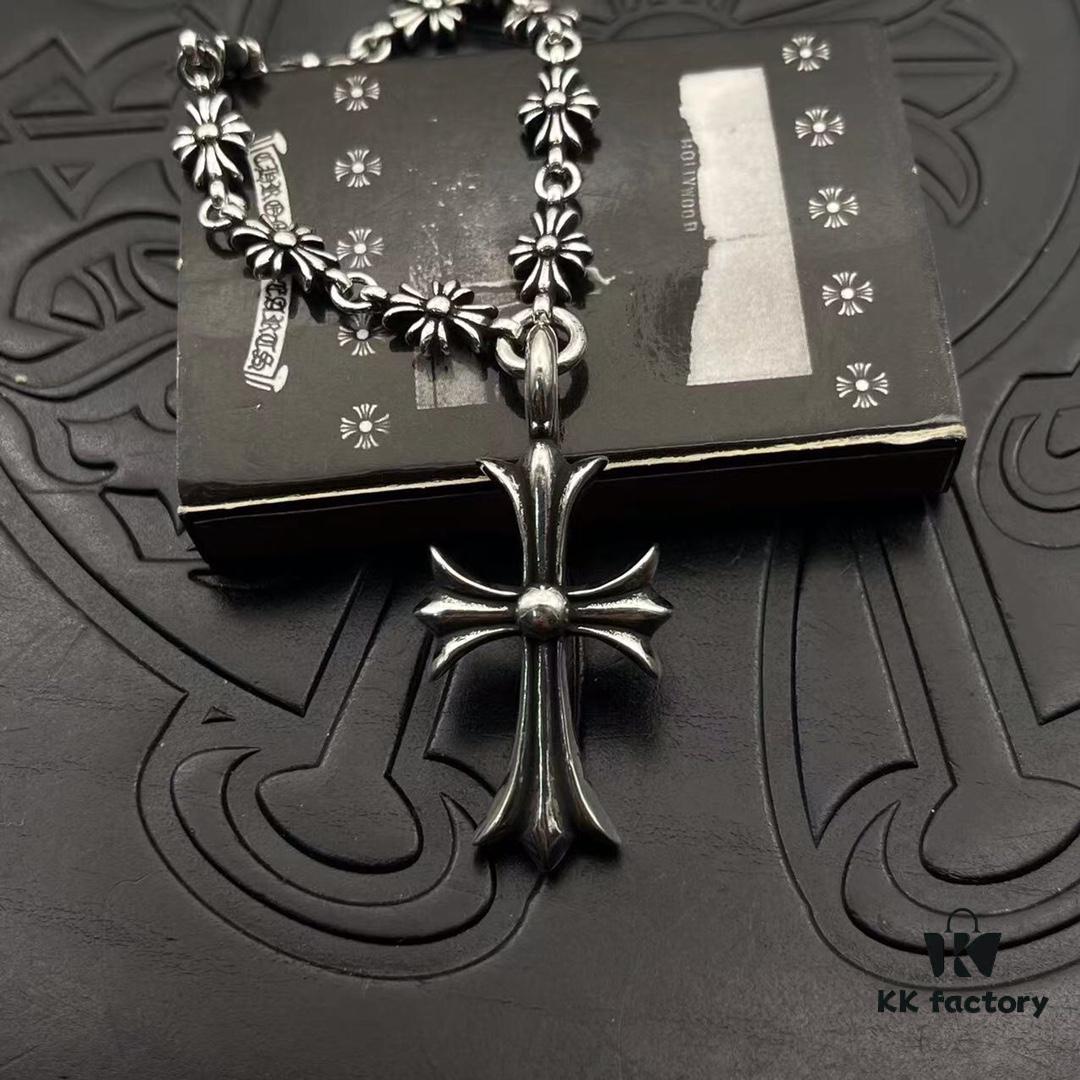 High-Version Chrome Hearts Diamond-Inlaid Cross Necklace, Integrated Chain Set, Reversible Design with One Side Diamond-Inlaid and the Other Plain, 60cm Length, Clear Engraving and Precise Details, Original Buckle