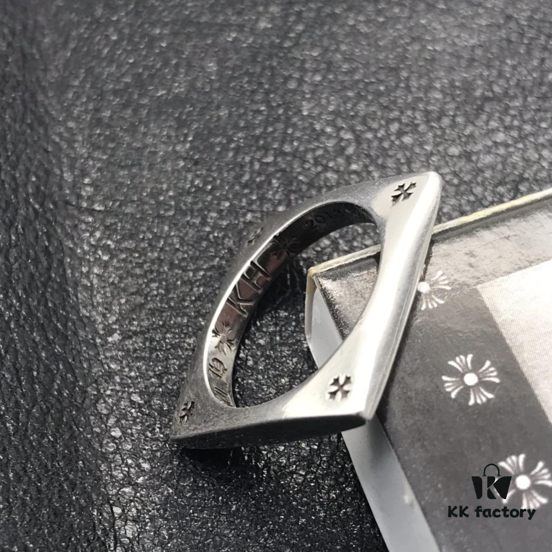 High-End Collaborative Croxx KT Square Ring