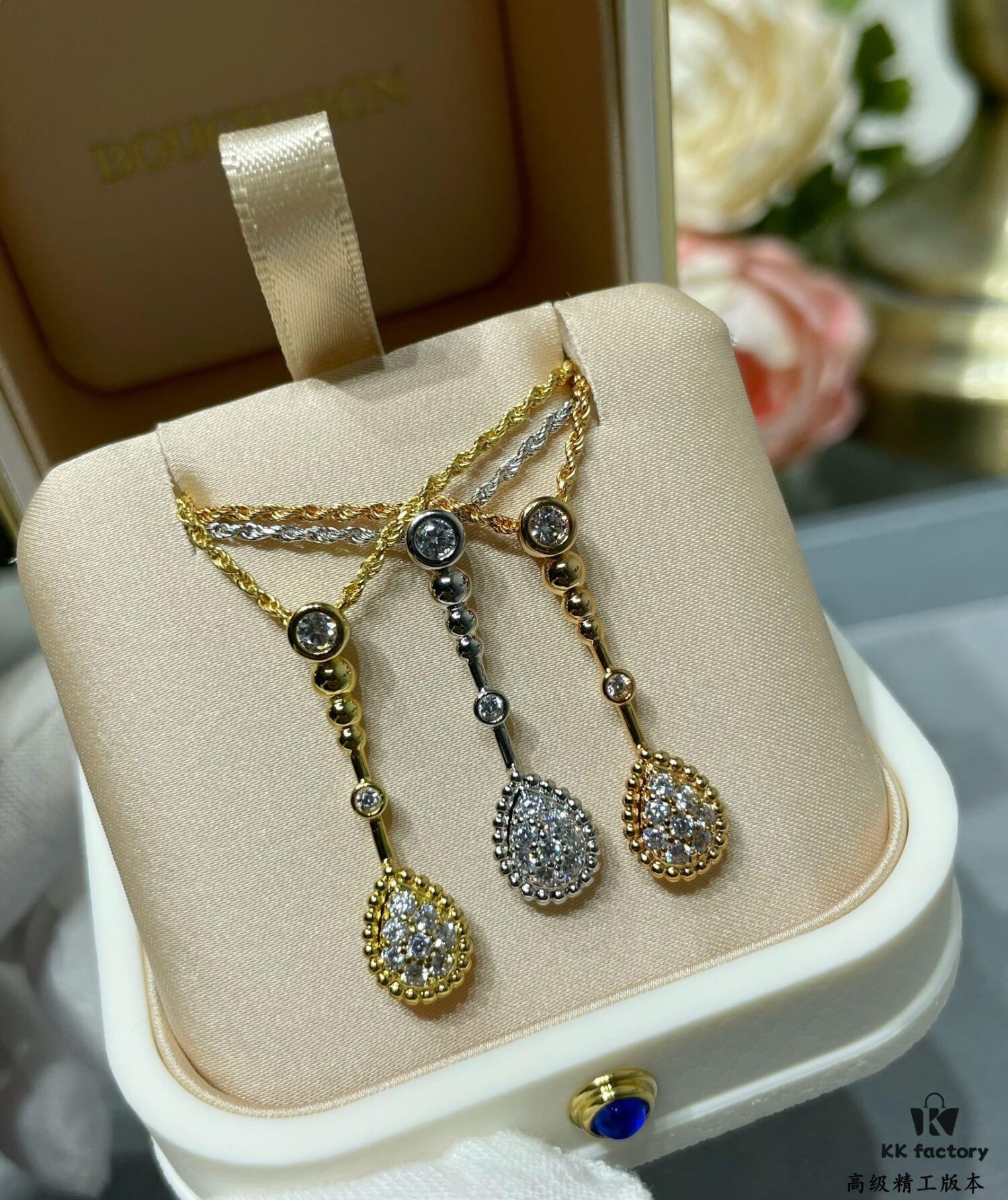 Boucheron-inspired Teardrop Necklace with Bohemian Elegance