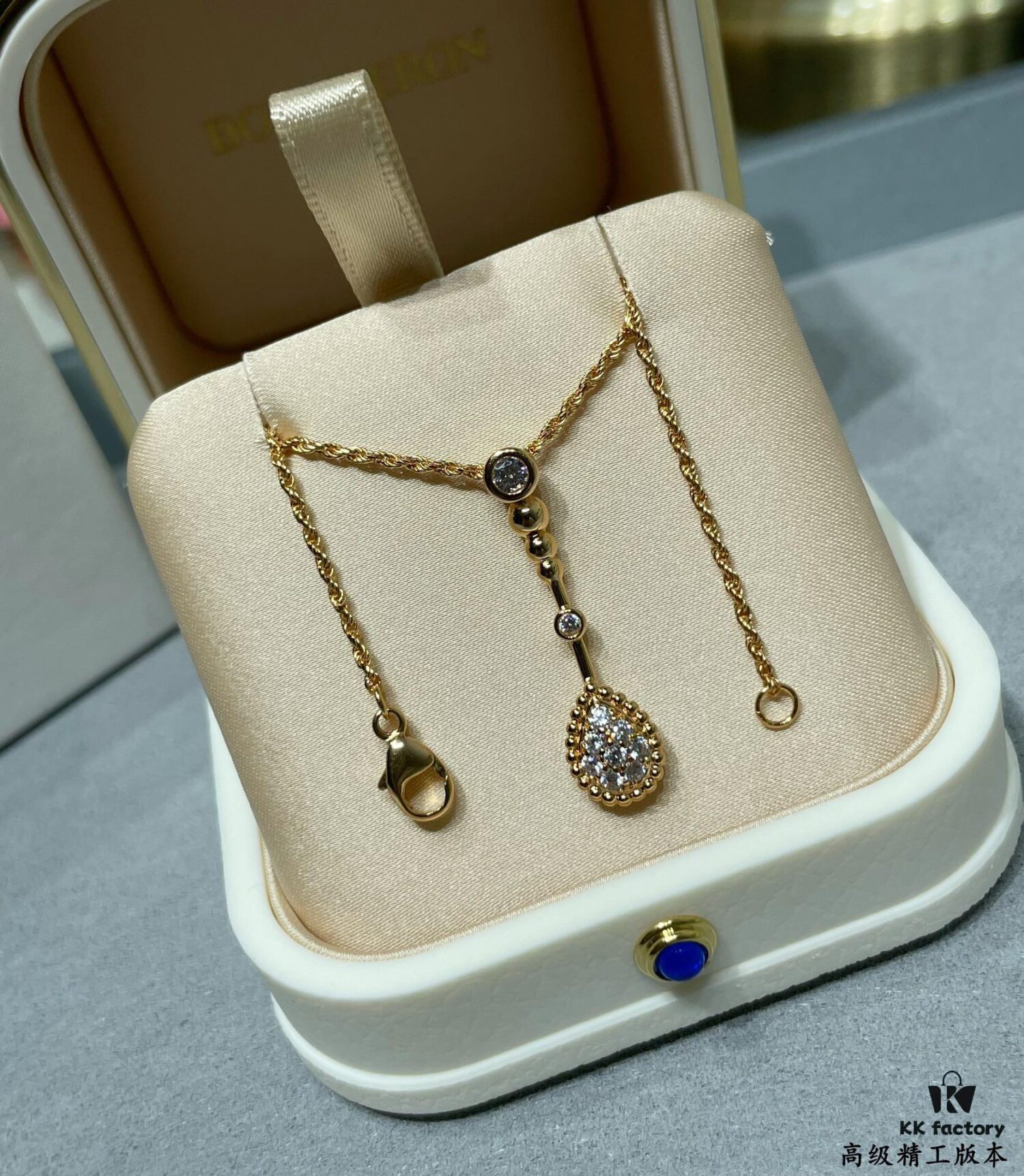 Boucheron-inspired Teardrop Necklace with Bohemian Elegance