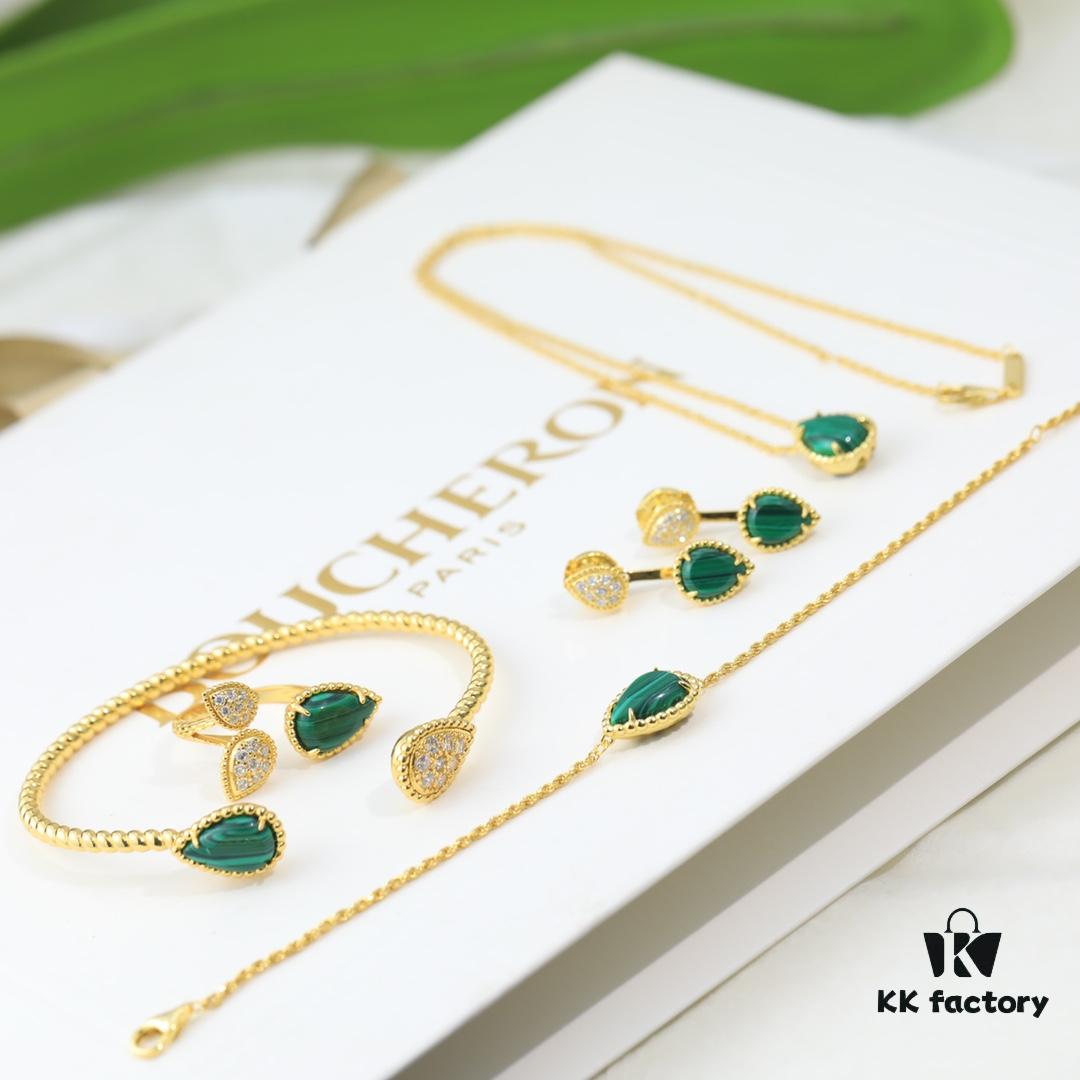 Boucheron Goutte Necklace 💧 SERPENT BOHÈME Necklace. Classic and modern, featuring a teardrop-shaped design embellished with diamonds, surrounded by delicate yellow gold pearls, embodying contemporary aesthetics. Logo-engraved Boucheron necklace, adjustable length of 45cm for a stunning fit. 👼【Large Teardrop Necklace】 Brand Story: The teardrop symbolizes giving to the one you love most.