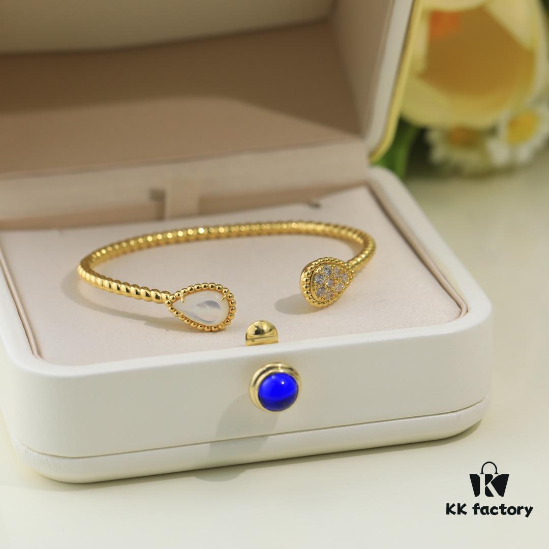 Boucheron Goutte Bracelet 💧 SERPENT BOHÈME Classic and Modern, Diamond-Set Water Drop Design with Delicate Yellow Gold Pearl Surround, Thick Gold Plating, Logo-Embellished Boucheron Bracelet, Elegant Simplicity in a Timeless Water Drop Shape, Exquisite Wearability 👼】The Water Drop Collection Symbolizes Love for the Dearest One