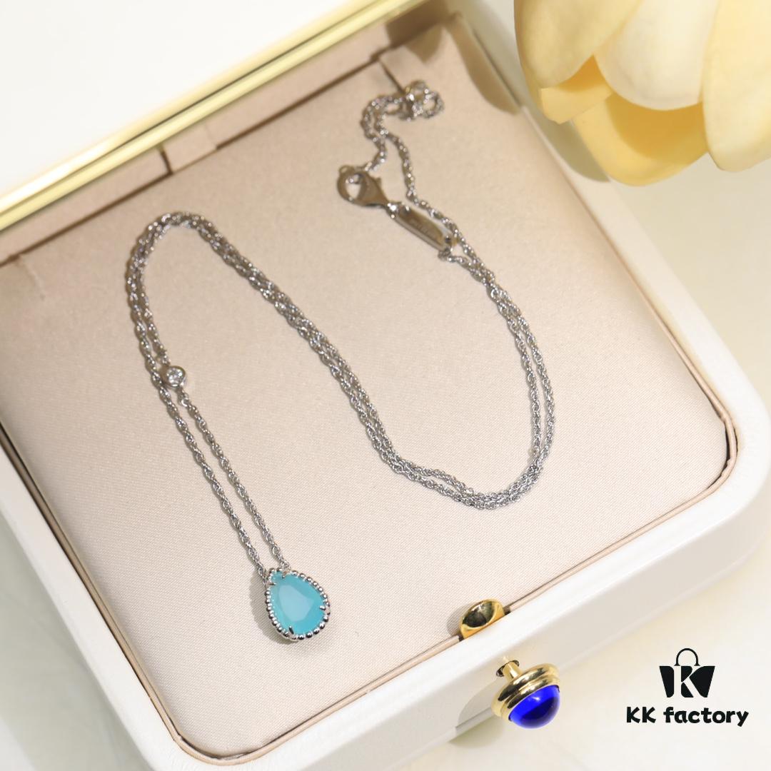 Boucheron Goutte de Ressac Necklace 💧 SERPENT BOHÈME Collection. Timeless and modern, featuring a droplet-shaped design embellished with pave diamonds, perfectly aligned with contemporary aesthetics. Logo-engraved Boucheron necklace, 45cm length with adjustable chain for an elegant fit 👼. Petite droplet necklace. Brand story: the water droplet symbolizes 'For the one I love most.'